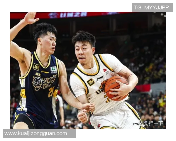 2018年CBA半决赛第三场广东队对阵辽宁队精彩回顾与赛后分析